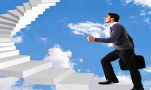 Success Mindset: हर बार सफलता मिलना जरूरी नहीं, असफलताओं को सीढ़ी बनाकर आगे बढ़ना सीखें छात्र