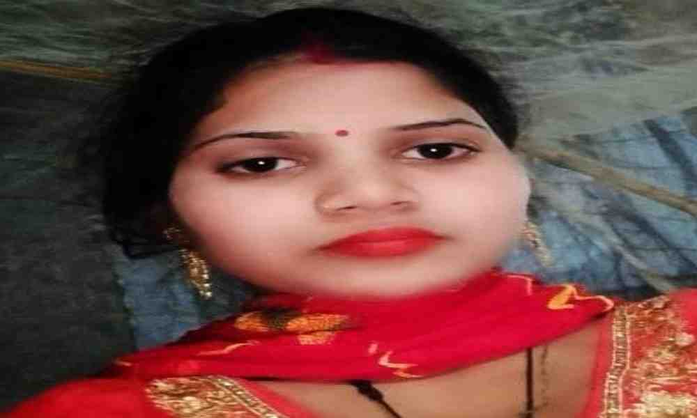 दहेज की वेदी पर चढ़ी एक और बेटी: शाहजहांपुर में संदिग्ध हालात में विवाहिता की मौत, मायके पक्ष का हत्या का आरोप