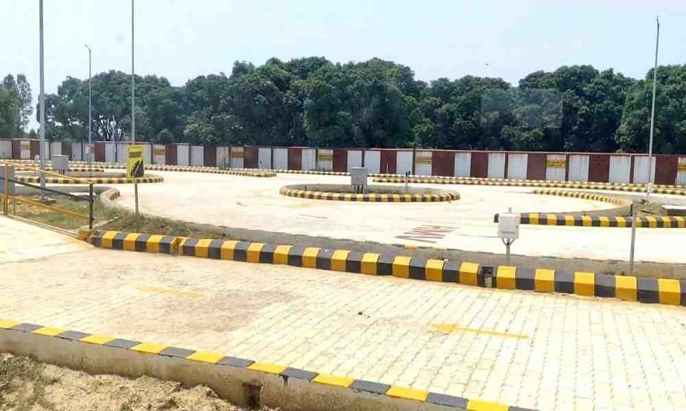 सावधान : अब ड्राइविंग लाइसेंस के लिए नहीं चलेगी सिफारिश,सेंसर और कैमरे तय करेंगे पास-फेल