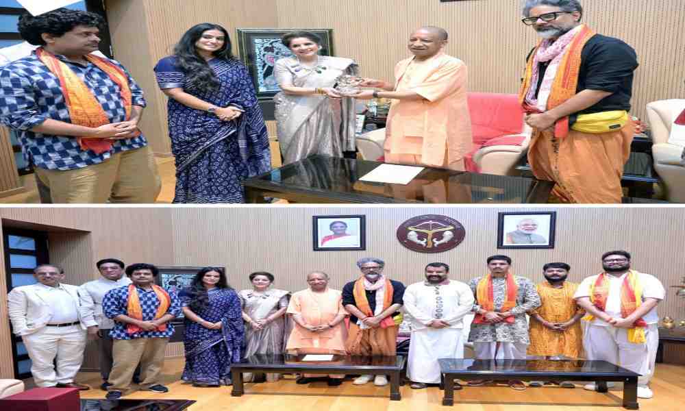 160 करोड़ पार हुई 'हनुमान अंश', CM योगी से मिले नीम करोली बाबा बने शोभिनव, उत्तरप्रदेश में होगी टैक्स-फ्री?